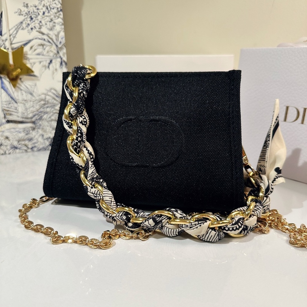 Dior🖤cosmetic pouch DIY crossbody/tote bag - Picture 4 of 12